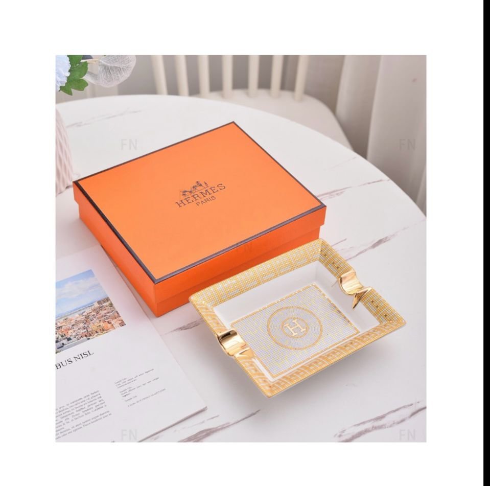 Hermes ashtray trinket tray white and gold - Hermes ashtray | Aleppo Gift UAE